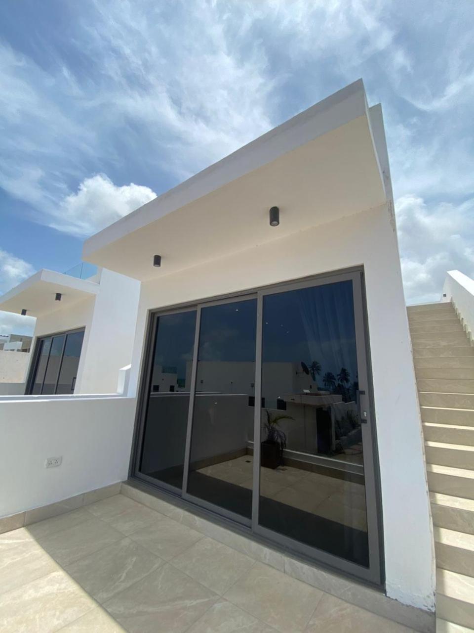 Tills Beach Resort Gomoa Fetteh Exterior photo